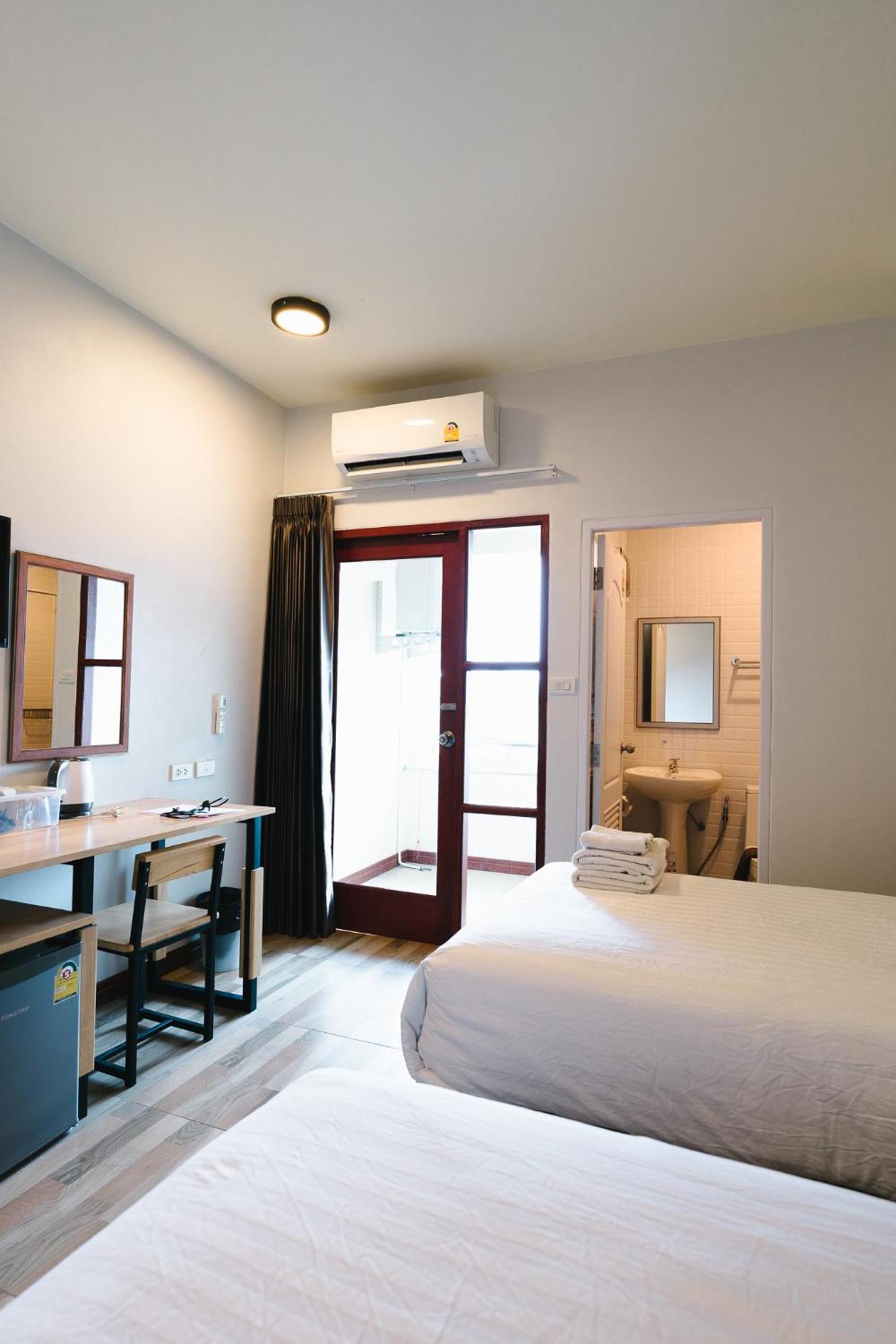 The Ten Hotel Thippanate Chiang Mai Exterior photo